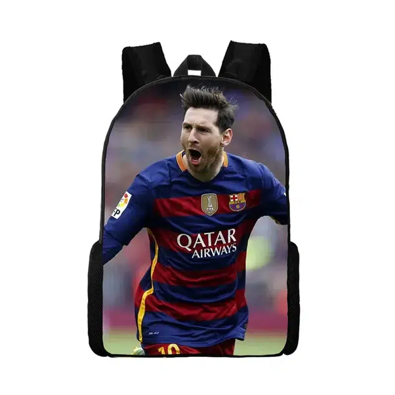 Svart ryggsäck med fotbollsspelare design. Cartable Scolaire d’Élève Messi